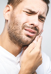 We treat dental emergencies near Hamilton, VA